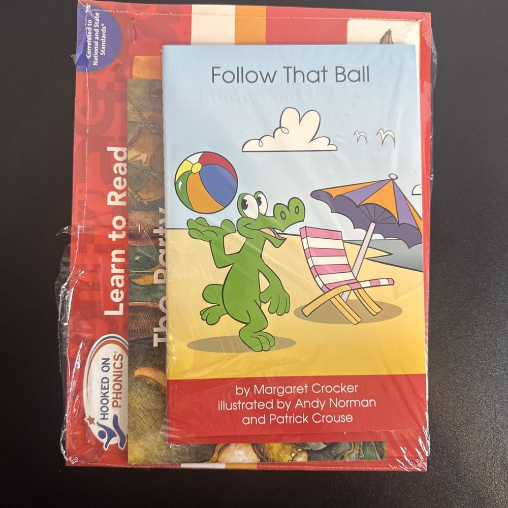 NEW HOOKED ON PHONICS LEARN TO READ - FOLLOW THAT BALL